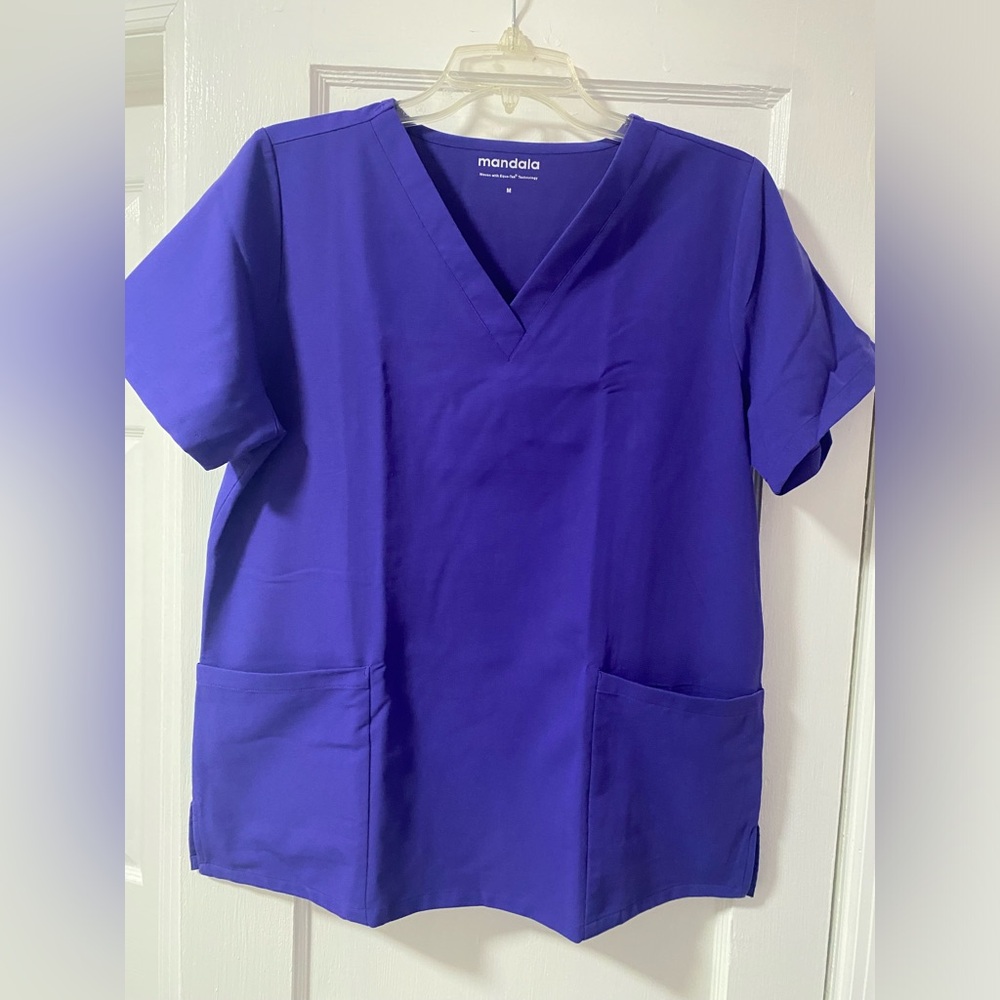 Medium Mandala Scrub top